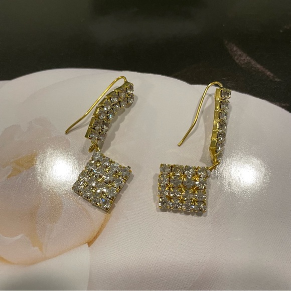 Rhinestone Necklace & Earrings Set - Picture 4 of 5